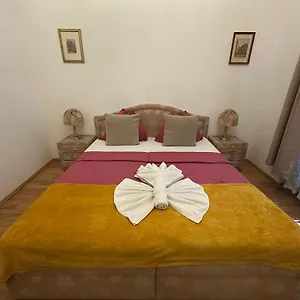Appartement Opera, Wenen